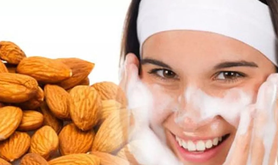 Almonds Face Mask