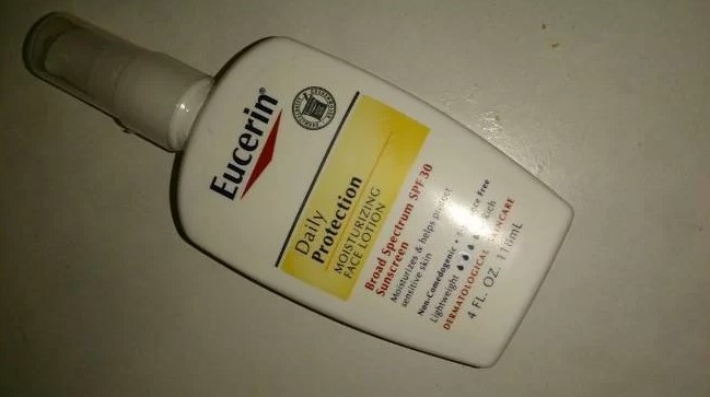 Eucerin Daily Protection Facial Sunscreen Moisturizer Lotion