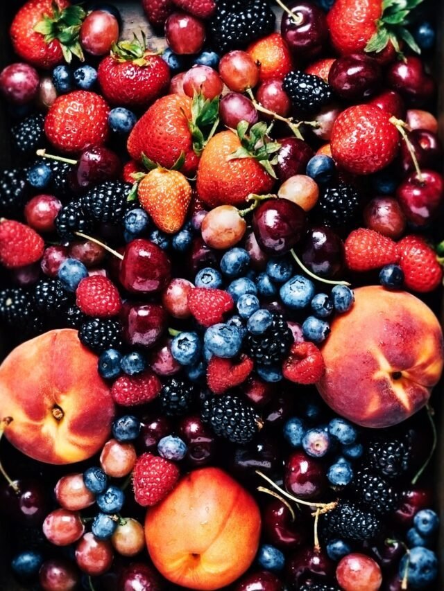 Most Popular & Amazing Fruits You Will Love Eating