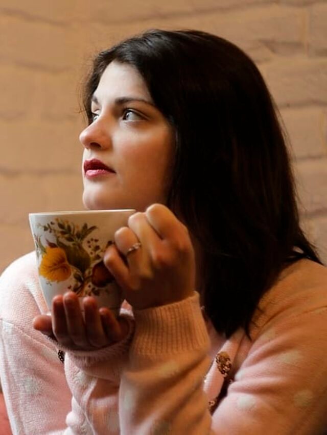 Best Indian Herbal Teas & Their Benefits For Quick Health Benefits