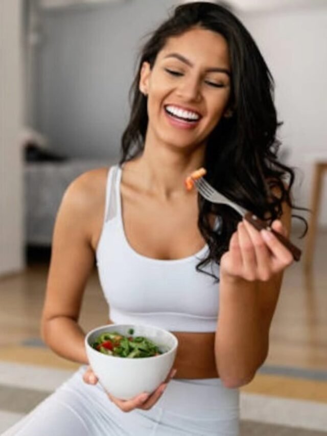 Best Foods For Healthy & Bouncy Hair