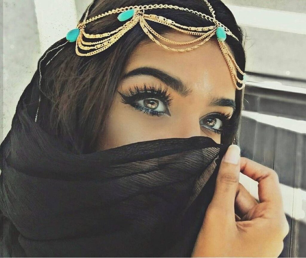 Arab Girl Eyes Makeup